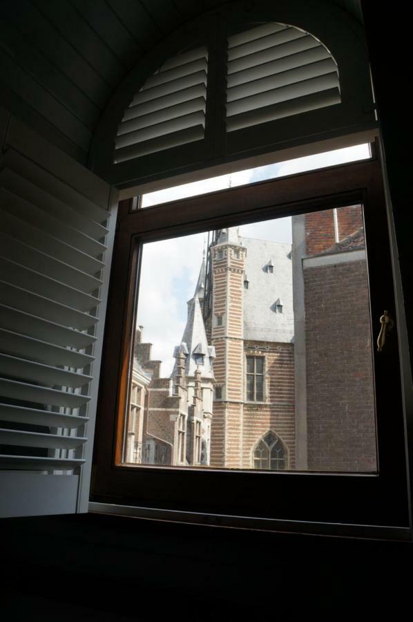 Charming Suites Jan Zonder Vrees Антверпен Экстерьер фото